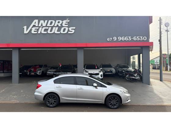 HONDA CIVIC 1.8 LXS 16V FLEX 4P AUTOMÁTICO
